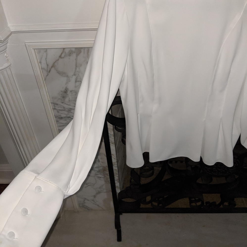 Blouse - Picture 2 of 4